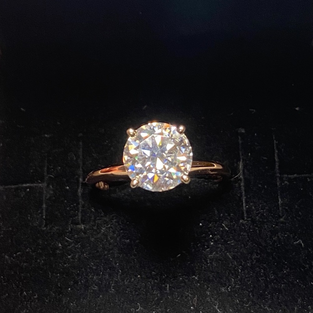 1.45 cttw 14K moissanite ring
